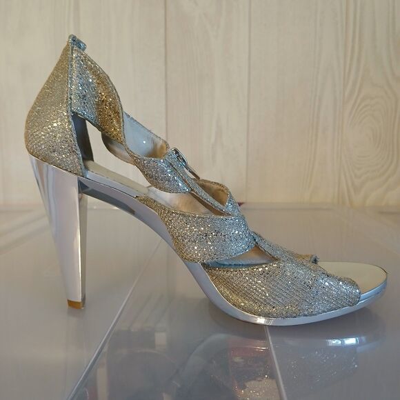 Michael Kors Size 9M Berkley T-Strap Silver Gold Glitter Zip Peep Toe Heels READ - Picture 9 of 16